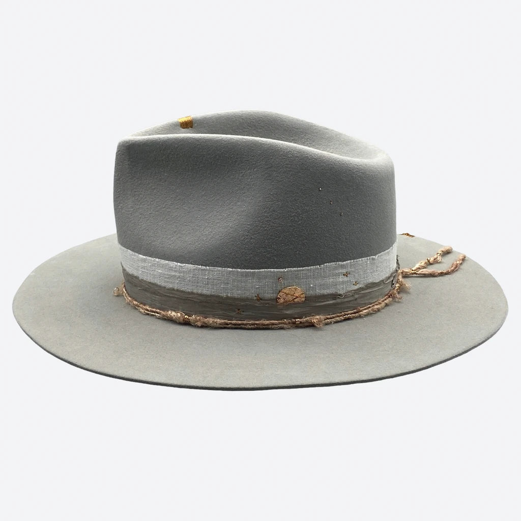 hat_plata_092_a_1024x1024.webp